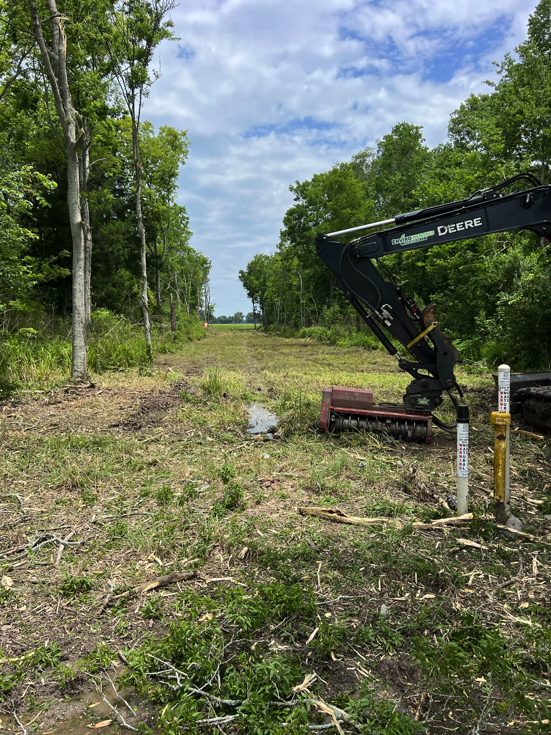 Right-of-way work by CX3 — photo 4